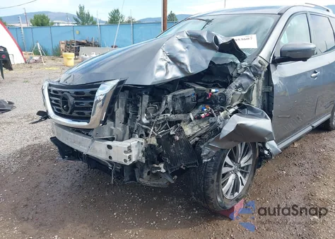 2017 Nissan Pathfinder Sl z USA, uszkodzony, nr VIN 5N1DR2MM5HC642946